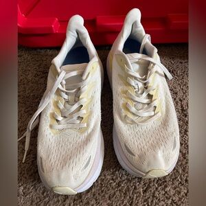 Hoka One One (WMNS) Clifton 8 White Running Shoes, Size: 9.5 B